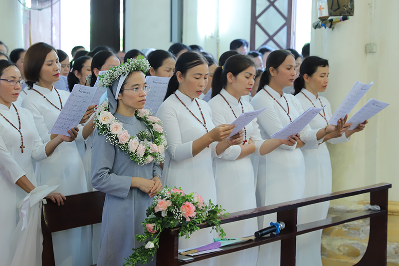 Thánh lễ Tạ ơn Hồng ân vĩnh khấn của sơ Têrêsa Giuse Nguyễn Thị Bình – Giáo xứ Thạch Bích
